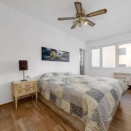 Bergantin Sea View Apartment Torrevieja